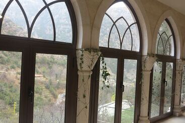 פנסיון Beit El Deek