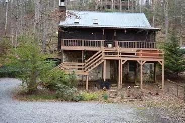 Mökkimajoitus Creekside Cove