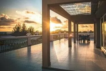 Hotel Abuharee Grand