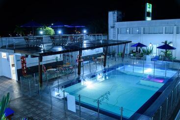 酒店 El Aeropuerto