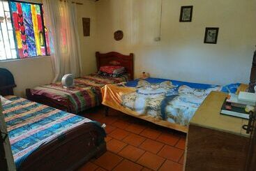 Otel Hostel Ferme Shamba La