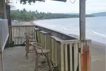 Pensió Shangri La Resto Bar And Functions