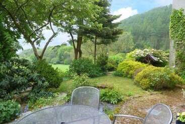 بيت ريفى Crud Y Barcud