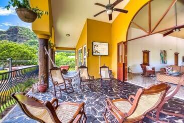 膳宿费 Elementos Del Sur