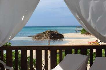 پانسیون Hakamanu Lodge