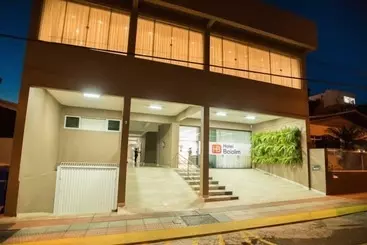 ホテル Baiolim