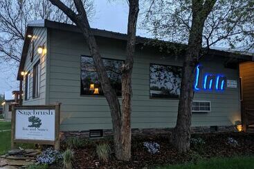 مبيت وإفطار Sagebrush Inn And Suites