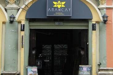 Hostal Amancay
