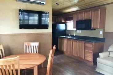 Sun Retreats Gwynn S Island