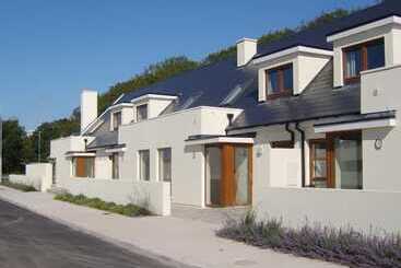 بيت ريفى Shanagarry Holiday Village