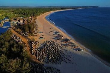 Отель Konkan Crown Resort & Club Sawantwadi