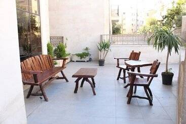 ホテル Sohol Al Karmil Suites