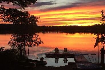 Maple Grove Cottages