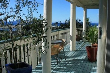 פנסיון Mangawhai Lodge