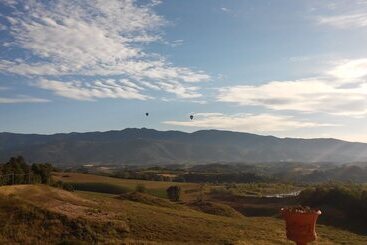 בית מלון כפרי Tenuta I Lecci Di Gurian Roberta Maura