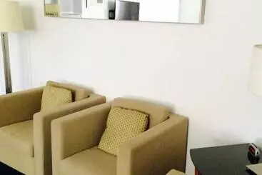 モーテル American Suites El Dorado