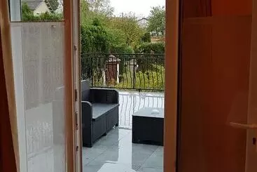 Hotelli Hôtel Du Commerce