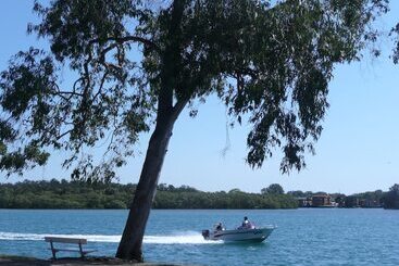 River Retreat Home & Holiday Park