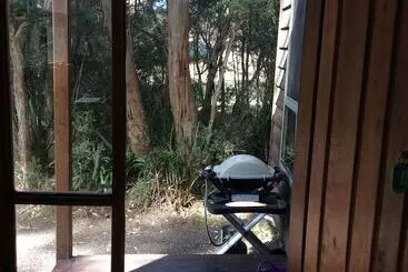 リゾートホテル Crayfish Creek Van & Cabin Park