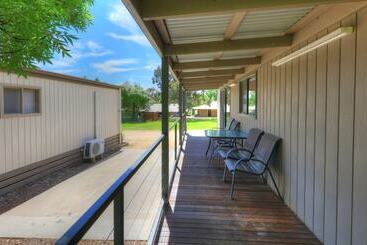 Курорт Lake Hume Holiday Park