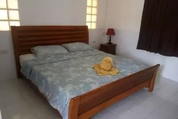 هتل Baan Suan Rimnam Resort