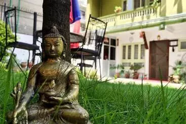 Pensão Shakya House