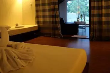 Resort Blue Palawan Beach Club