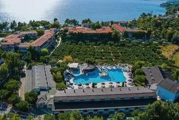Case con Giardino Acrotel Athena Residence