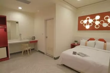 هتل 柜富賓王旅店 台北館 Giant Rich King Plaza