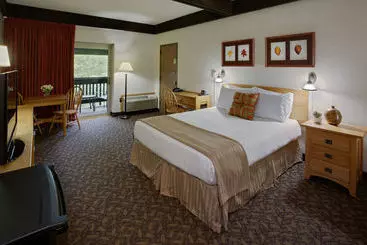 Hotelli Mohican Lodge And Conference Center