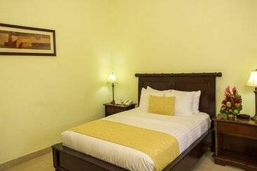 בית מלון כפרי Real La Merced