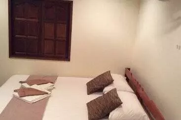 ペンション Shine Talay Guesthouse