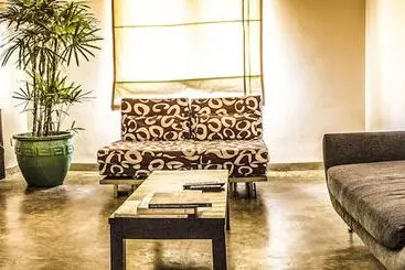 ツーリストアパートメント The Lagoon Villa