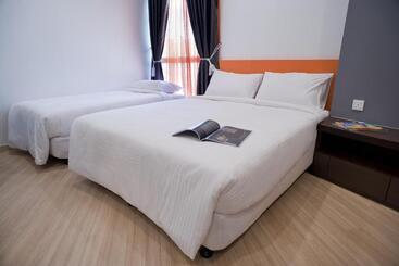 Отель Big Orange