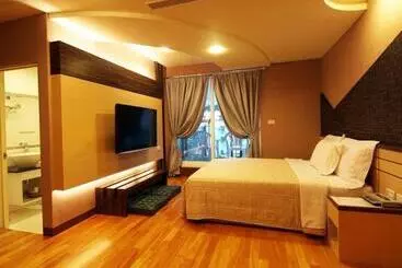 Majatalo Ibiza Inn Kenting Ii