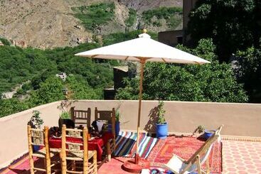 ריאדים Atlas Prestige