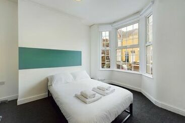 کلبه Contemporary 4bd Home Nr Liverpool City Centre