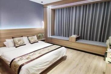 ホテル Shell Zaozhuang Taierzhuang Ancient City East Gate