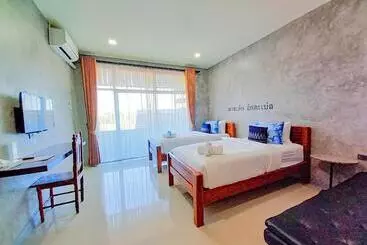 ホテル Hug Sakhonnakhon