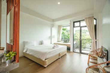 The Dearly Koh Tao Hostel Padi 5 Star Dive Resort