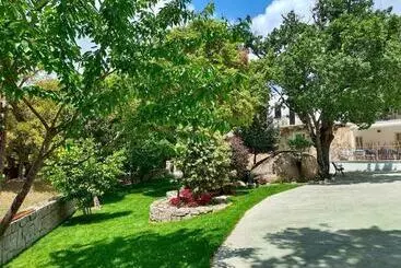 Resort Paghe Eco Luxury Experience