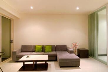 Costa Apartments Central