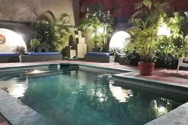 Hotel Solimar Inn Suites