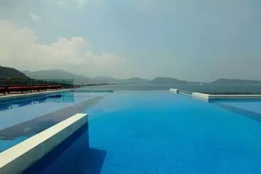 호텔 The Privilege Residence