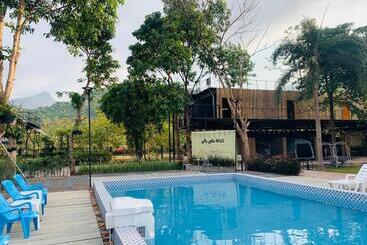 Hotell ปานีวิลล์ รีสอร์ต