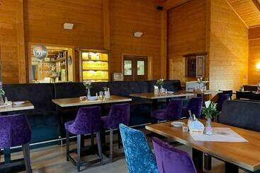 호텔 Kitz Alm Saarwellingen