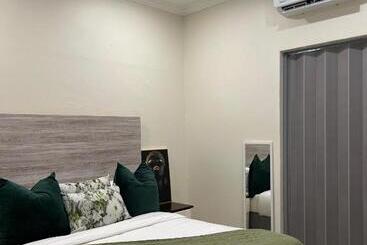 پانسیون Montrose Bnb