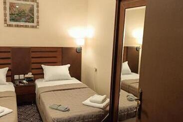 پانسیون Plaza De Petra