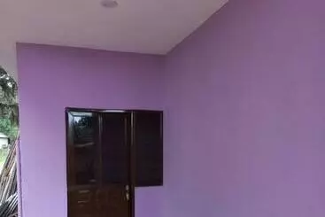 カプセルホテル Hostal El Bosquecito