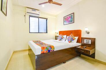 هتل Fab Hillview Furnished Stays